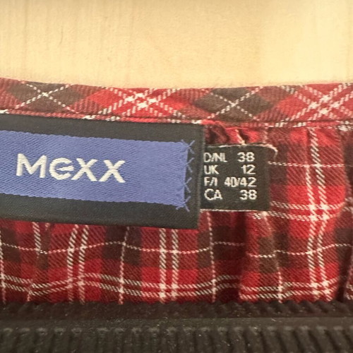 Mexx women's blouse like new, size M, black and red