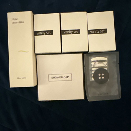 Beauty and care set with shower cap and more new