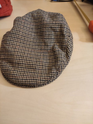 Children's flat cap like new, size 8-10 years