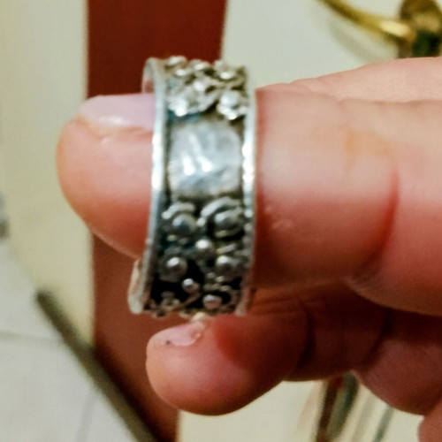 Silver ring 925 like new, solid handmade