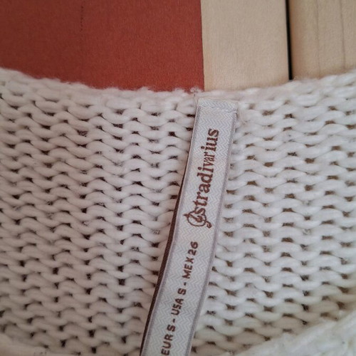 Knitted sweater like new, white, size S