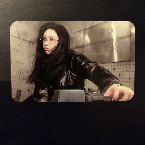 Yunah Photocard "Not Cute Anymore" Illit like new