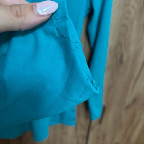 Long-sleeve blouse used with lace, size M/L, turquoise