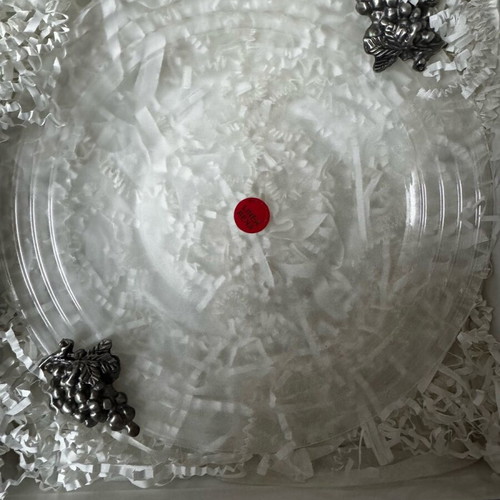 Plate new serving set in box
