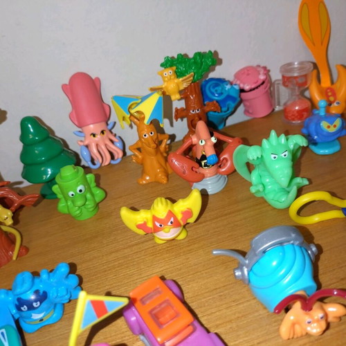 Kinder Surprise figures vintage lot of 27, like new