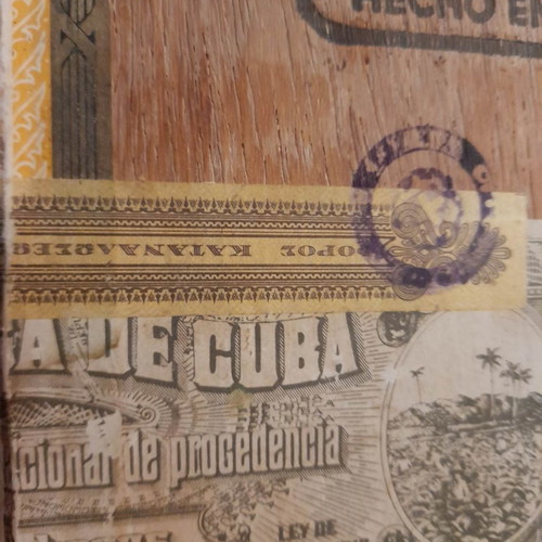 Hoyo de Monterrey vintage wooden cigar box used