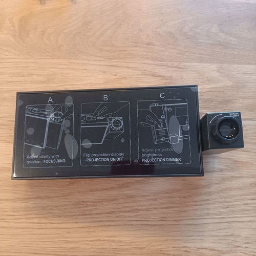 LED Clock with Projector and Dual Alarm USB Port like new