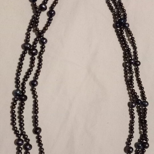 Black Pearls Necklace like new, about 400 small and 50 large pearls