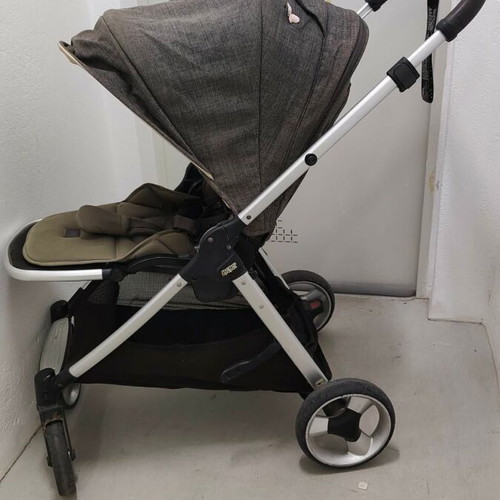 Mamas & Papas Flip XT3 stroller used with free ISO fix car seat