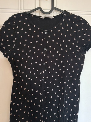 H&M blouse used with decorative buttons, size 170 cm
