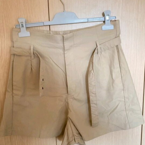 Zara leather shorts like new, beige, size L