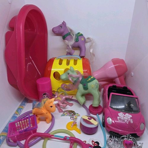 Girls toys used, lot