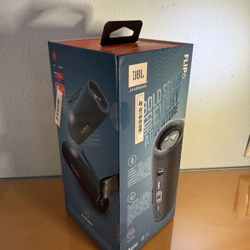 JBL Flip 6 Blue portable Bluetooth speaker new, factory sealed