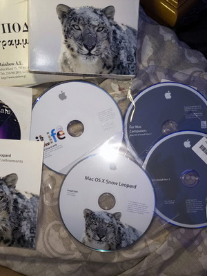 Apple macOS Snow Leopard installation CD