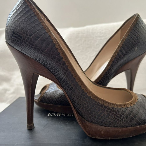 Emporio Armani leather pumps size 40, grey and brown