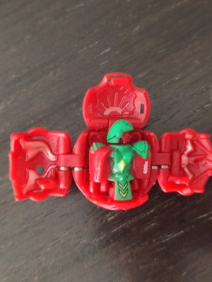 Bakugan figure