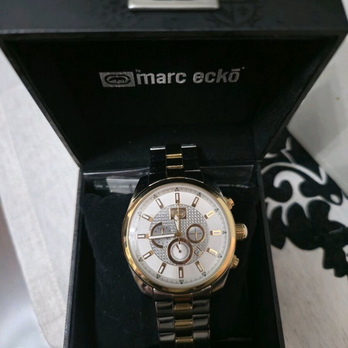 Ανδρικό ρολόι Marc Ecko μεταχειρισμένο με μπρασελέ ασημί και χρυσό