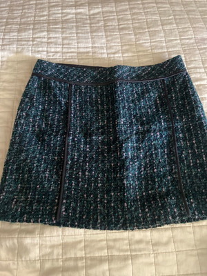 Winter skirt used, multicolor, size 10 M-L Loft label