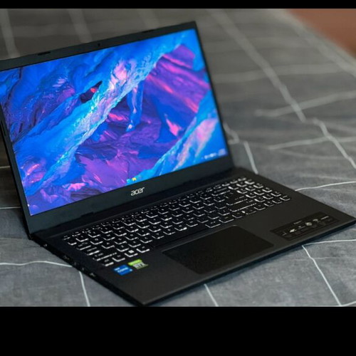 Acer Aspire 7 gaming laptop like new with Intel Core i5 and RTX 3050