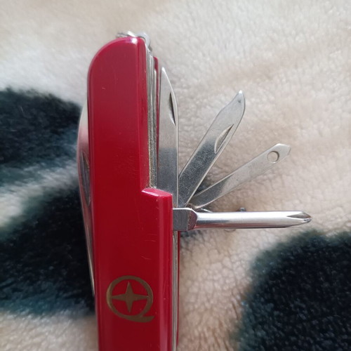 Swiss multitool pocket knife with 11 tools like new