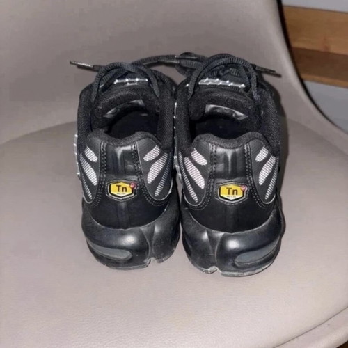 Nike Air Max Utility sneakers used, black metallic platinum reflective, size 39