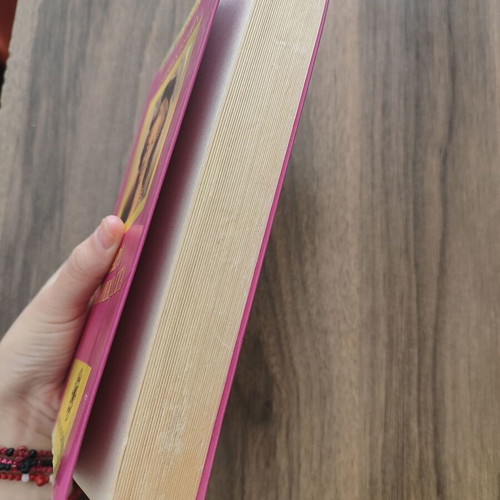 Maria Antoaneta book like new