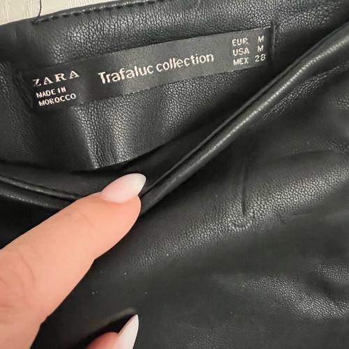 Zara leather skirt like new, black, size M