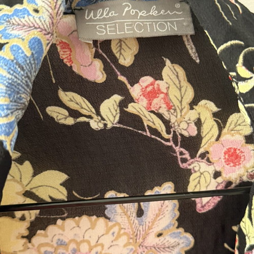 Oversized floral women sheer shirt like new, size 2 XL