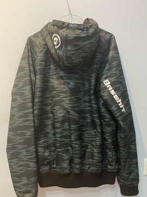 Basehit Camo Jacket size Large, like new