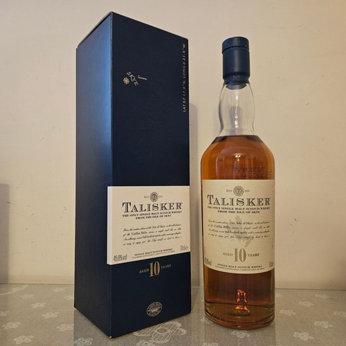 Talisker 10yo Single Malt Scotch whisky old with quite old label