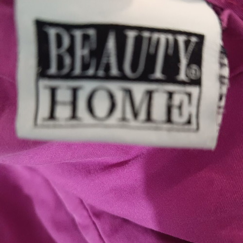 Double quilt fuchsia with embroidery 220x218 cm like new