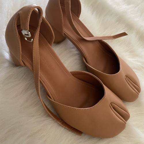 Beige ballerinas with low heel, new, size 38