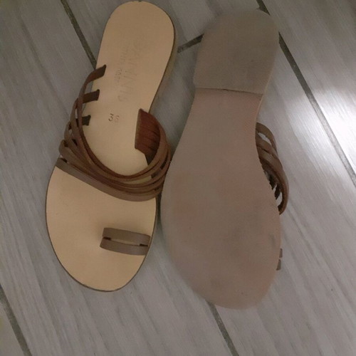 Ioannis leather sandals like new, size 36, beige and brown
