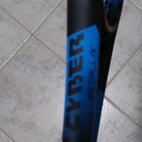 Professional tennis racket like new with case