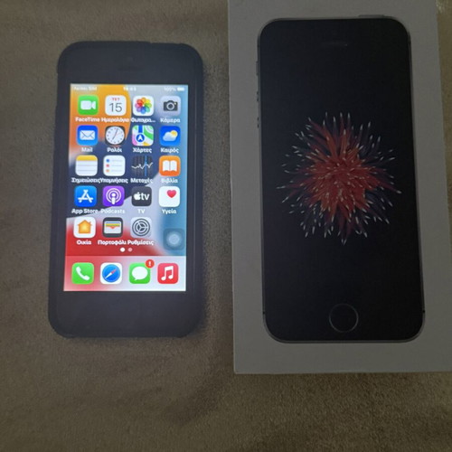 iPhone SE 16GB space grey used with case and box
