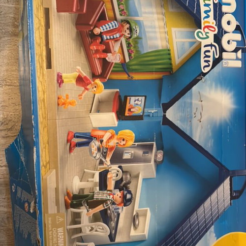 Playmobil Family Fun Modern House 70219 used with box