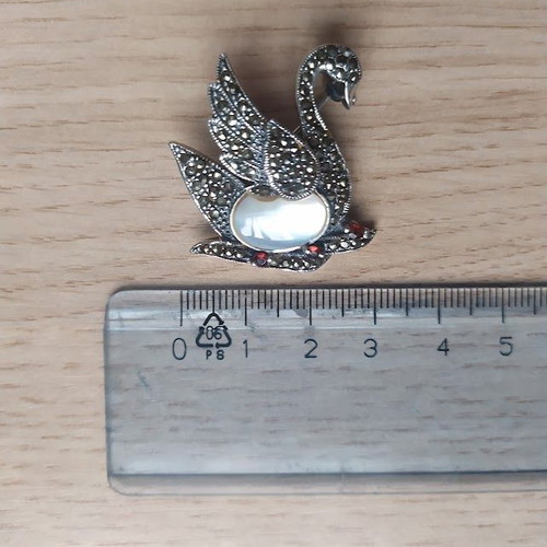 Silver swan brooch 925, vintage