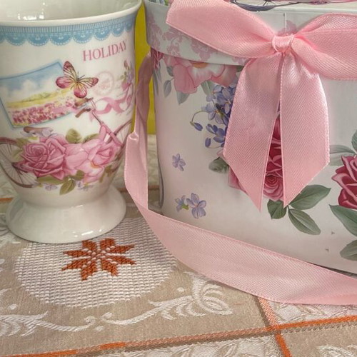 Classic mug set new in paper packaging
