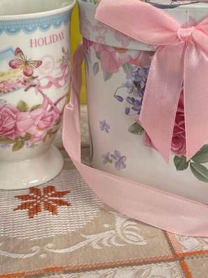 Classic mug set new in paper packaging