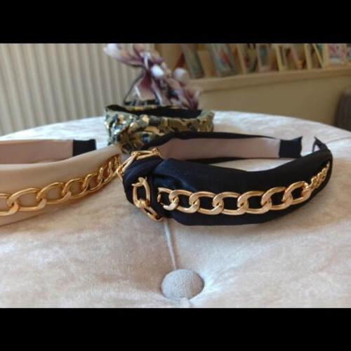 Hairbands new, black and beige, set of 4