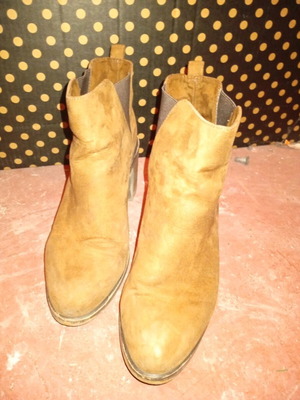Stradivarius women's suede ankle boots used, brown, size 38