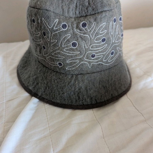 Wool hat like new, handmade, gray and blue, size S