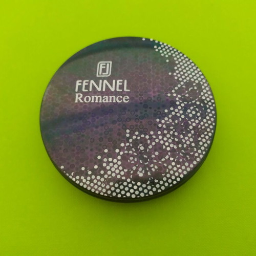 Powder named- ivory beige, new 3 euros