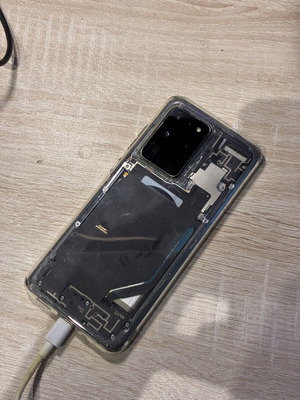 Samsung Galaxy S20 Ultra used, 128GB ROM 12GB RAM, no back glass, screen burn-in