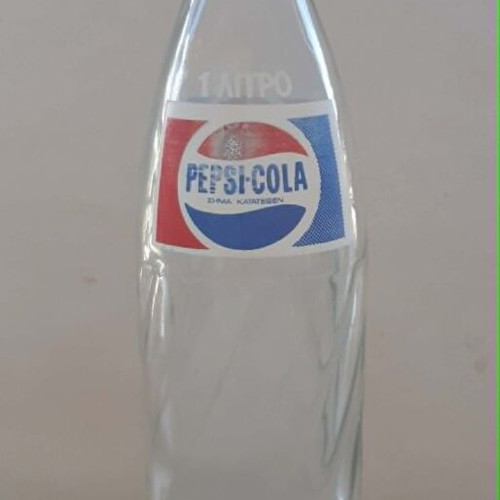 Pepsi Cola and 7-Up glass bottles used, set of 2