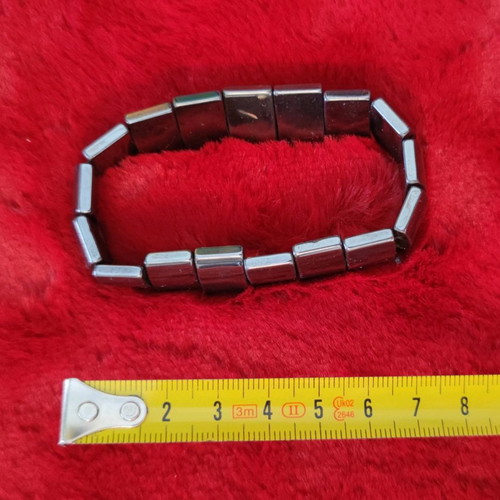Hematite bracelet vintage used with elastic band