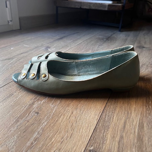 Invito peep toe ballerinas like new, green turquoise