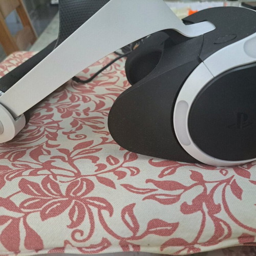 PS4 VR headset like new