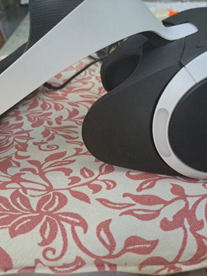 PS4 VR headset like new