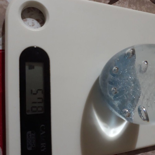 Alexandrite glass paperweight used, 578 g weight, 10 cm height